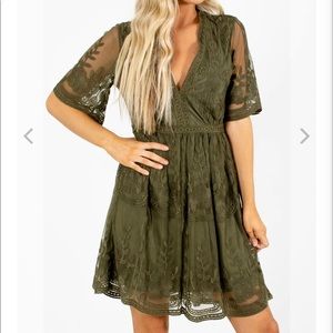 New with tags Olive lace mini dress. Size large